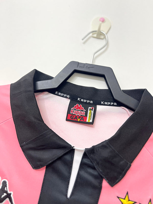 Juventus 1997-1998 Away Retro