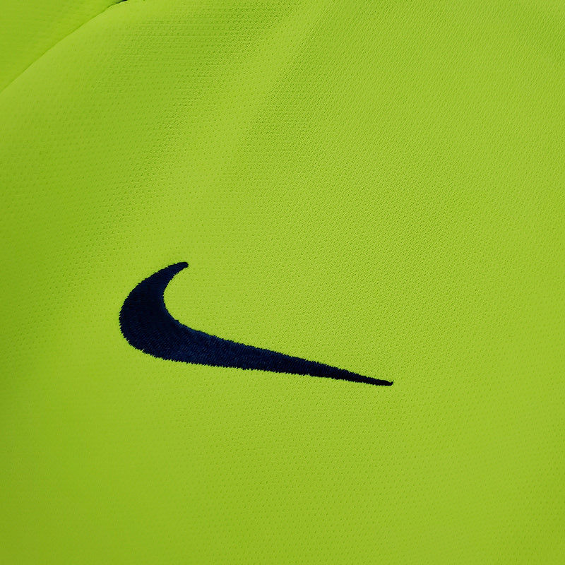 Barcelona 2005-2006 Away Retro