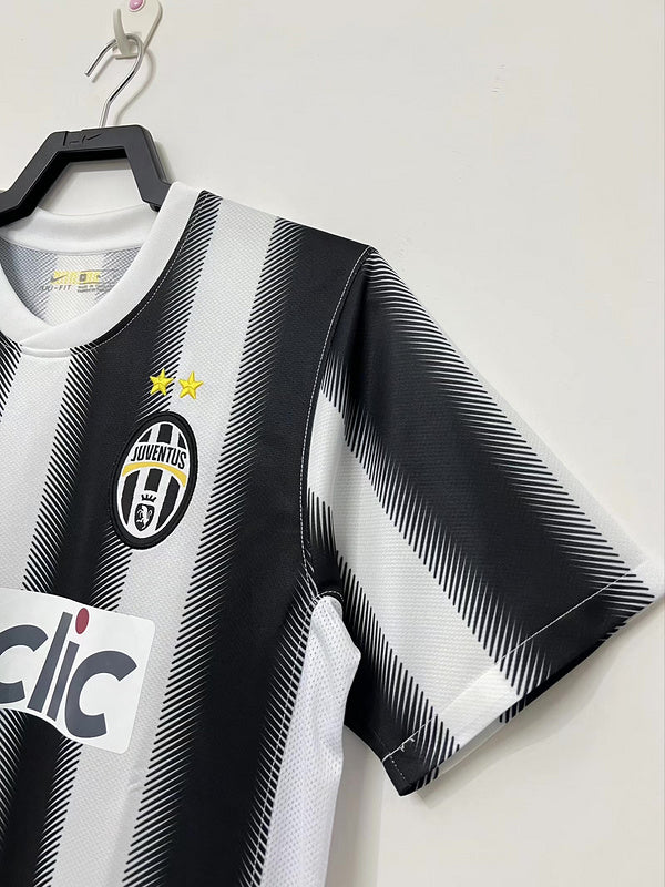 Juventus 2011-2012 Home Retro