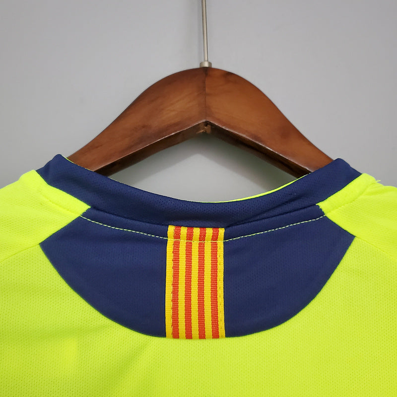 Barcelona 2005-2006 Away Retro