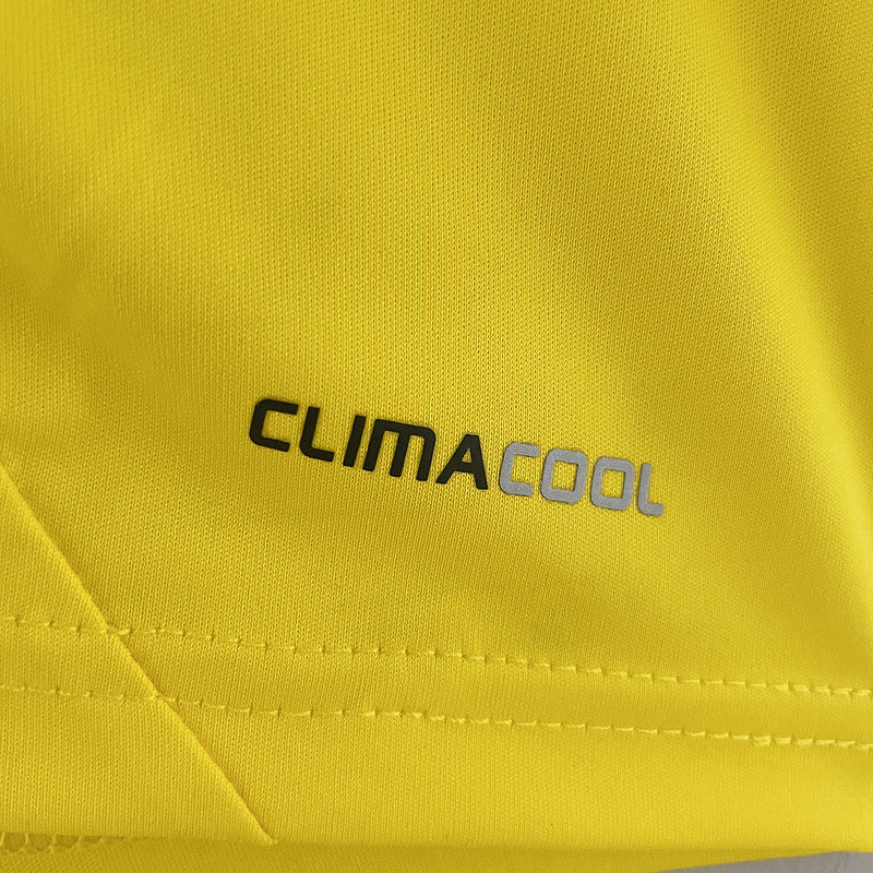 Real Madrid 2011-2012 Away Goalkeeper Retro
