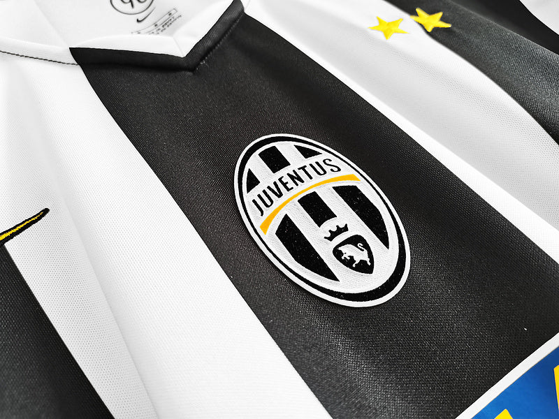 Juventus 2004-2005 Home Retro