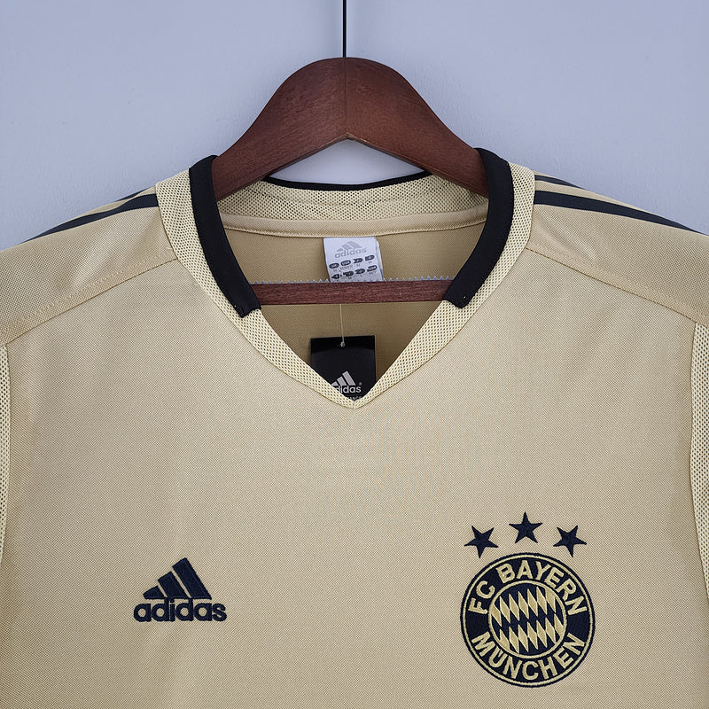 Bayern Munich 2004-2005 Away