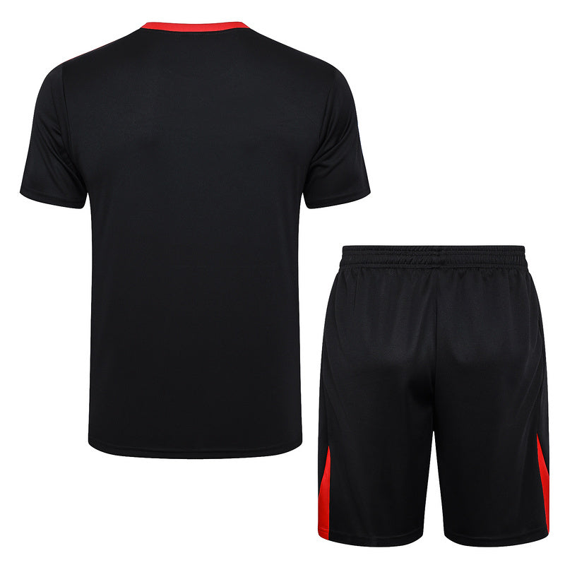 Liverpool Training Kit 24-25